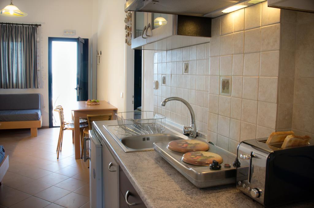Yialos Studios-Apartments Makrýgialos المظهر الخارجي الصورة