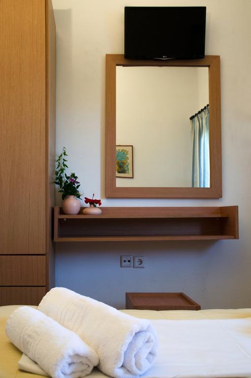 Yialos Studios-Apartments Makrýgialos المظهر الخارجي الصورة